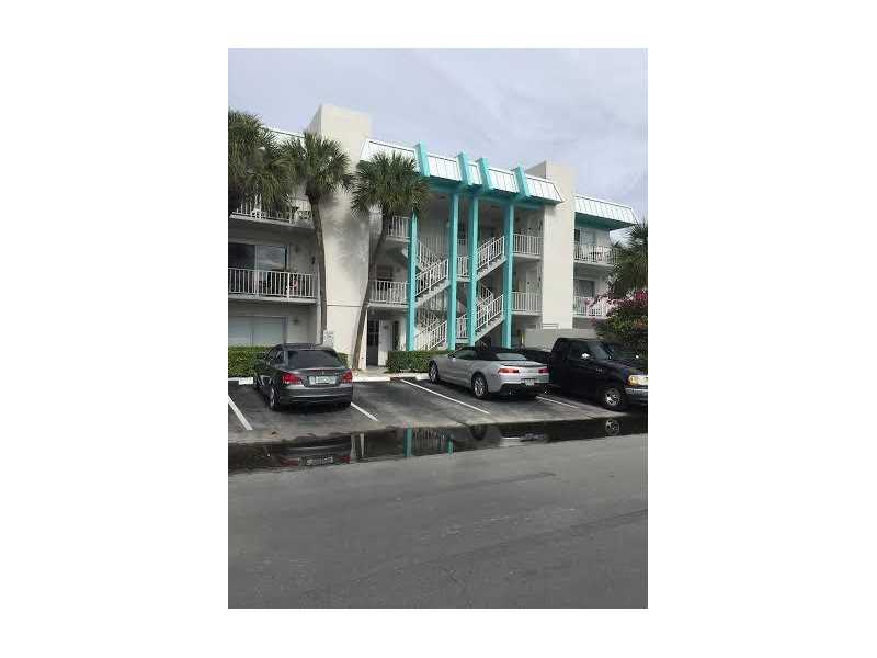 2715 Northeast 49th St, Fort Lauderdale, FL 33308