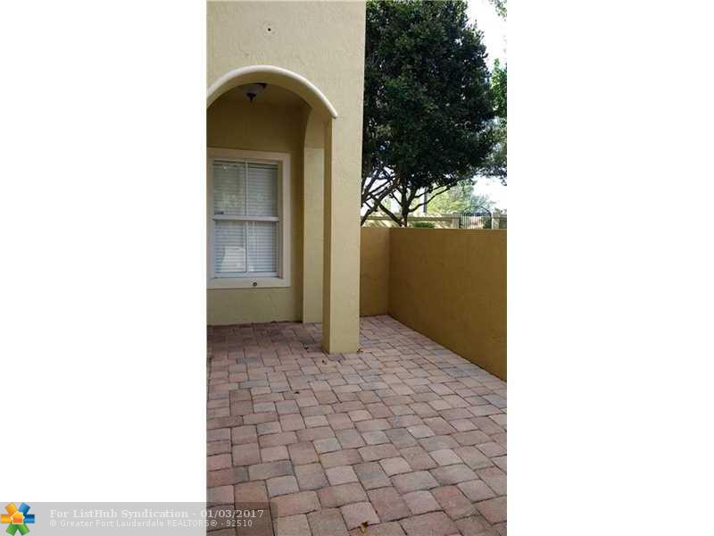 2851 W Prospect Rd 701, Tamarac, FL 33309