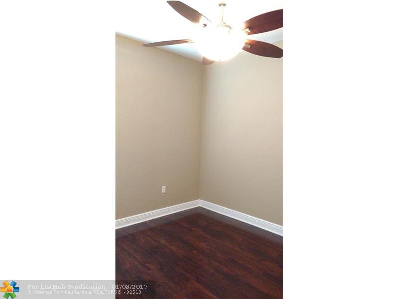2851 W Prospect Rd 701, Tamarac, FL 33309