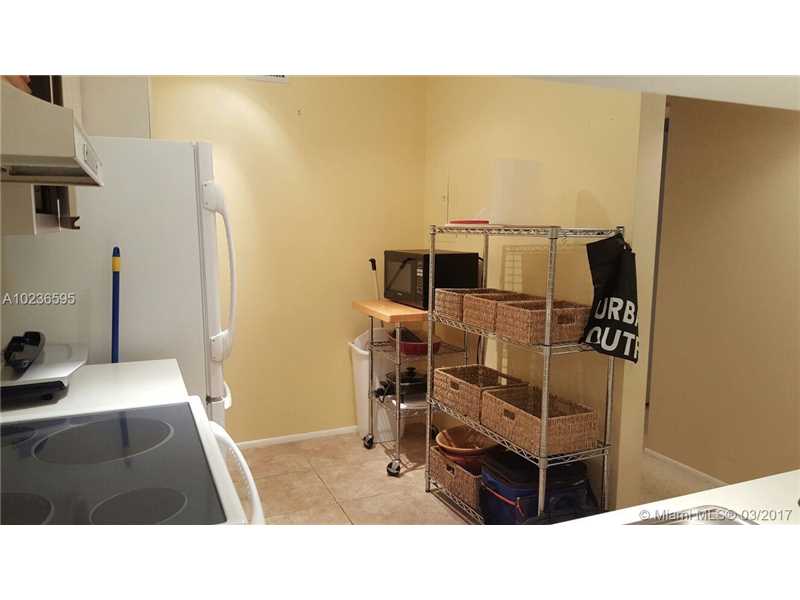 3007 North Oakland Forest Dr, Oakland Park, FL 33309