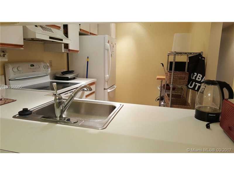 3007 North Oakland Forest Dr, Oakland Park, FL 33309