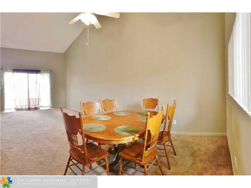 3433 NW 44th St 203, Oakland Park, FL 33309