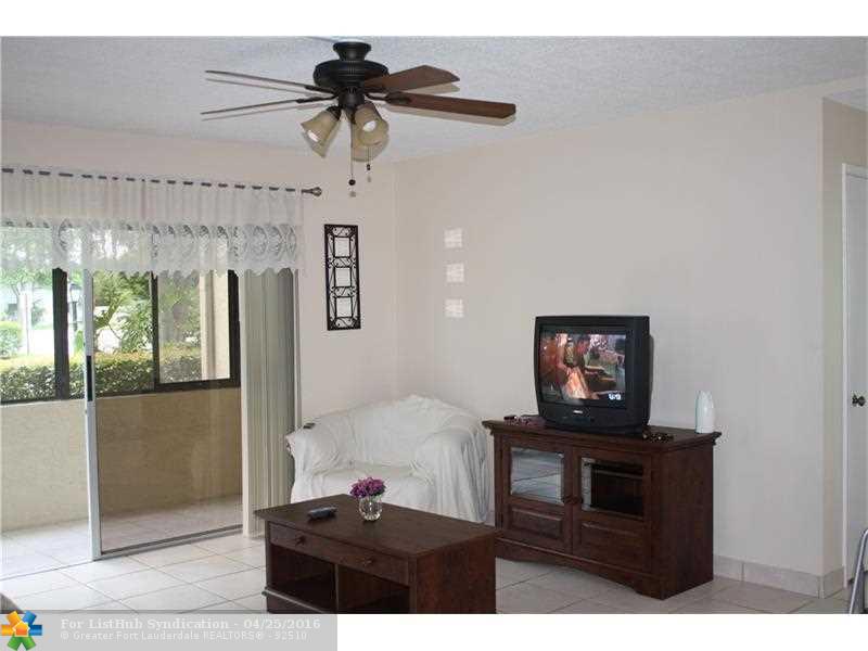 2705 S Oakland Forest Dr 101, Oakland Park, FL 33309