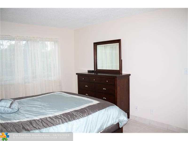 2705 S Oakland Forest Dr 101, Oakland Park, FL 33309