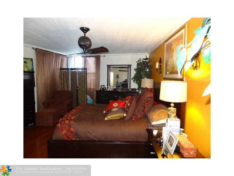 113 Lake Emerald Dr 106, Oakland Park, FL 33309