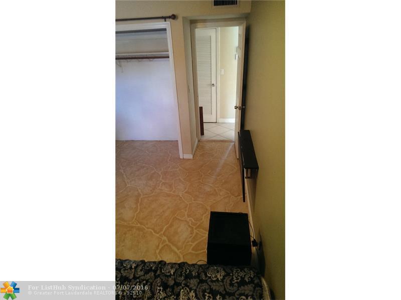 2408 NW 52nd St, Tamarac, FL 33309
