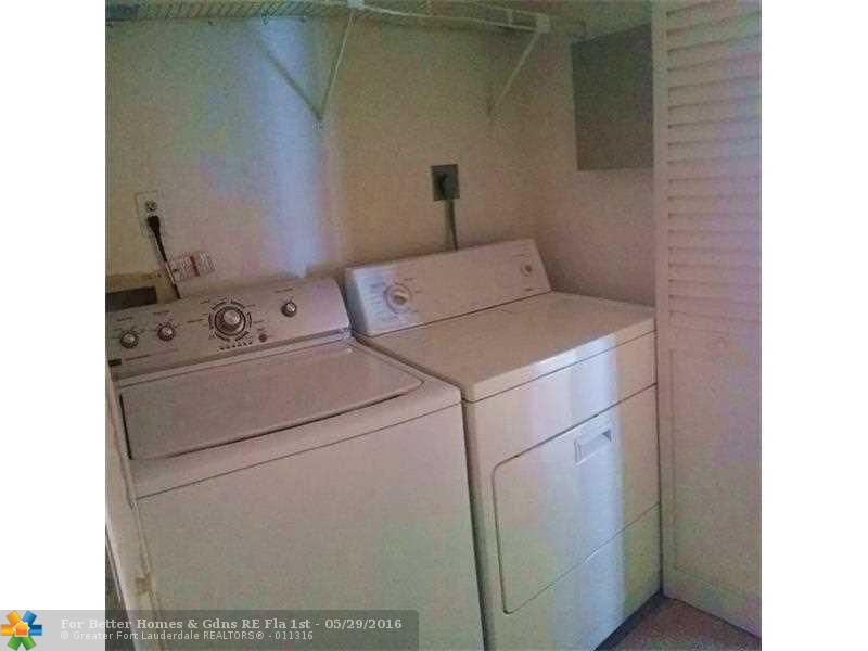 2737 S Oakland Forest Dr # 203, Oakland Park, FL 33309