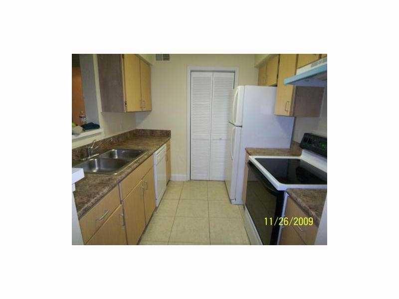 2400 Northwest 33rd St, Oakland Park, FL 33309