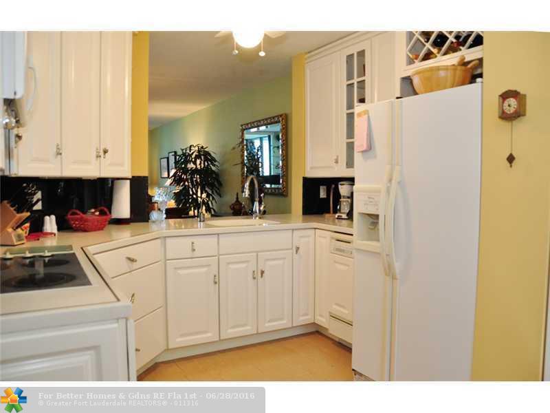 117 Lake Emerald Dr # 410, Oakland Park, FL 33309