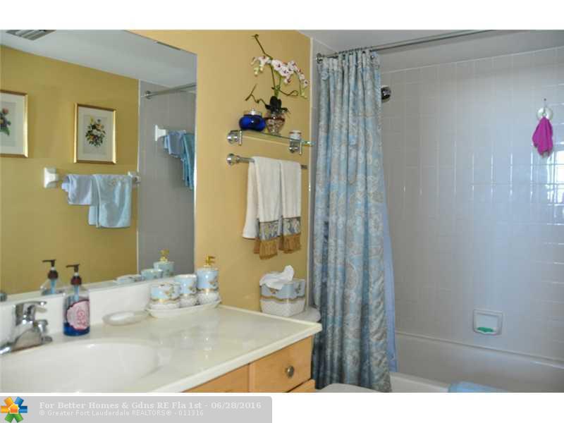 117 Lake Emerald Dr # 410, Oakland Park, FL 33309