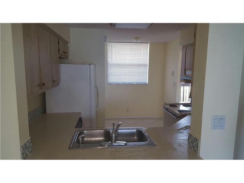 117LAKE EMERALD DR, Oakland Park, FL 33309