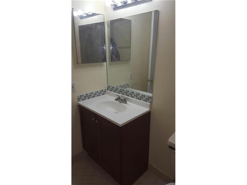 117LAKE EMERALD DR, Oakland Park, FL 33309