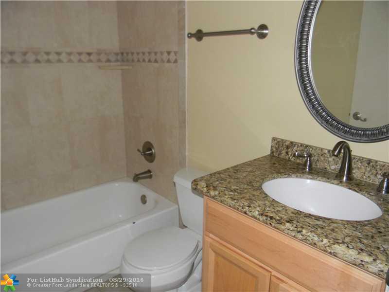 3409 NW 44th St 205, Lauderdale Lakes, FL 33309