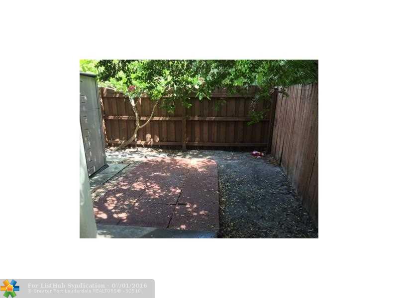 600 NW 18th St W, Fort Lauderdale, FL 33311