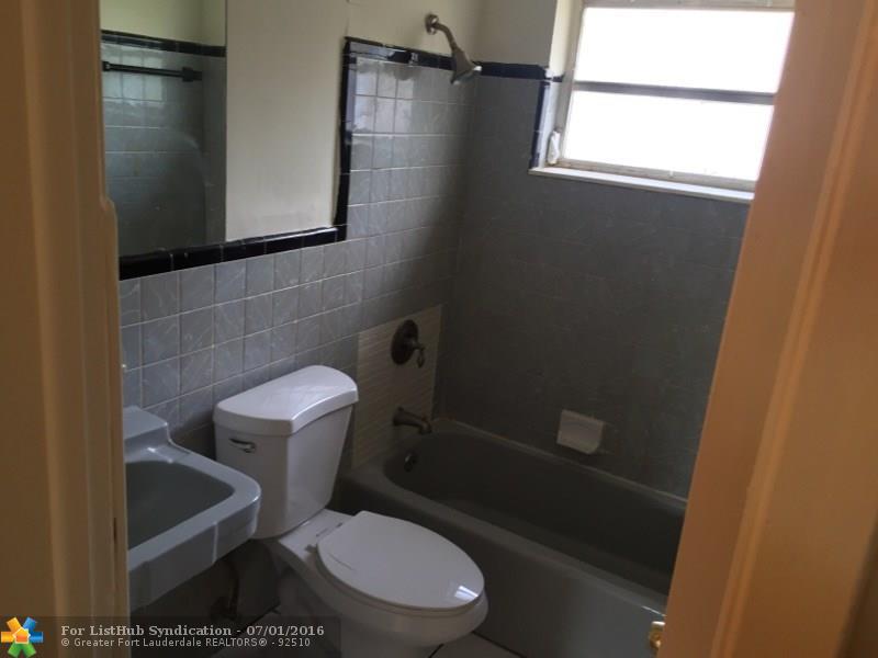600 NW 18th St W, Fort Lauderdale, FL 33311
