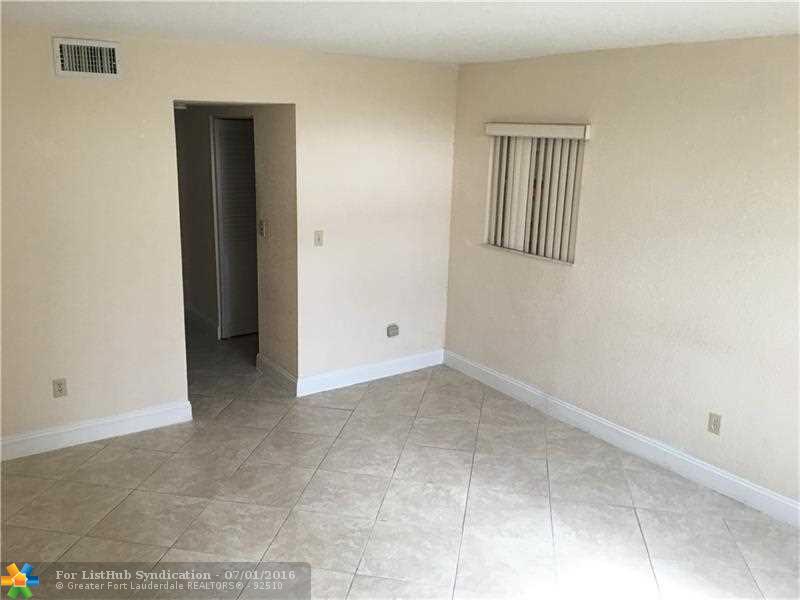 2800 Somerset Dr 100J, Lauderdale Lakes, FL 33311