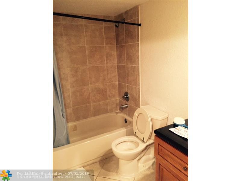 2800 Somerset Dr 100J, Lauderdale Lakes, FL 33311