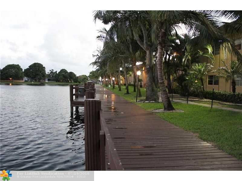 2416 NW 39th Way 104, Lauderdale Lakes, FL 33311