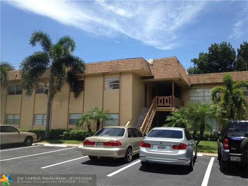 2416 NW 39th Way 104, Lauderdale Lakes, FL 33311