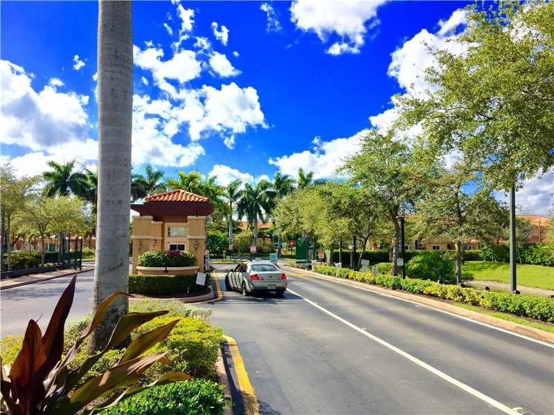 4952Tradewinds Ter, Fort Lauderdale, FL 33312