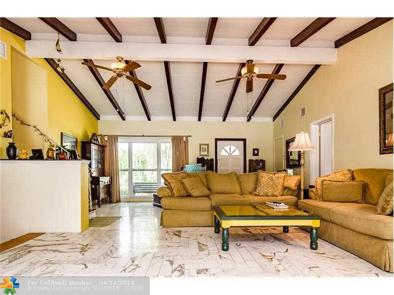 2506 Okeechobee Ln, Fort Lauderdale, United States 33312