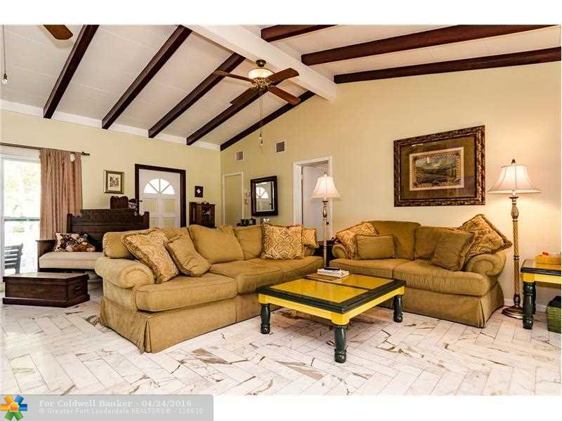2506 Okeechobee Ln, Fort Lauderdale, United States 33312