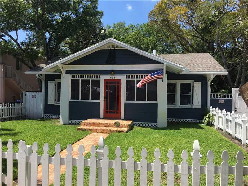 621 Southwest 14th Ter, Fort Lauderdale, FL 33312