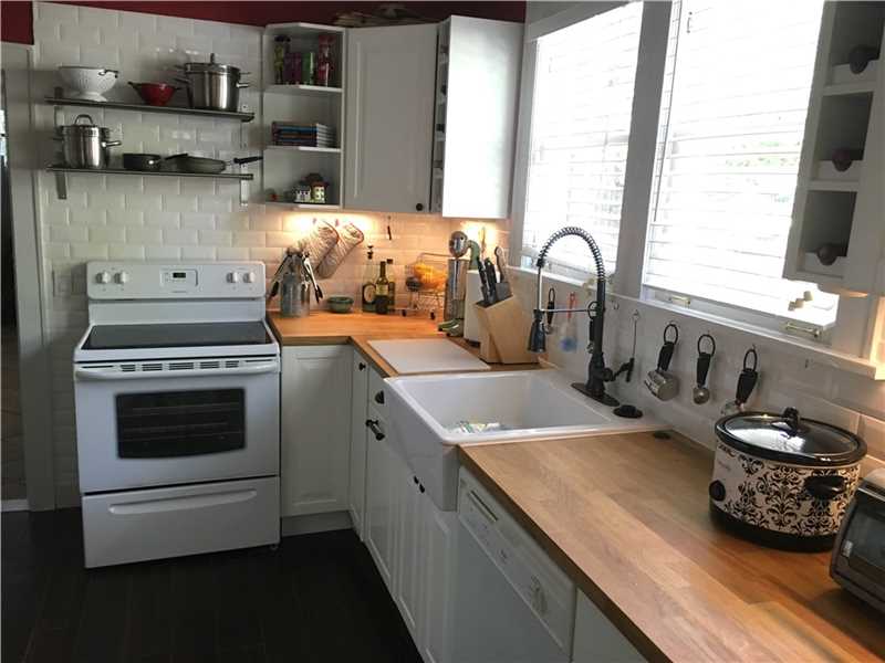 621 Southwest 14th Ter, Fort Lauderdale, FL 33312