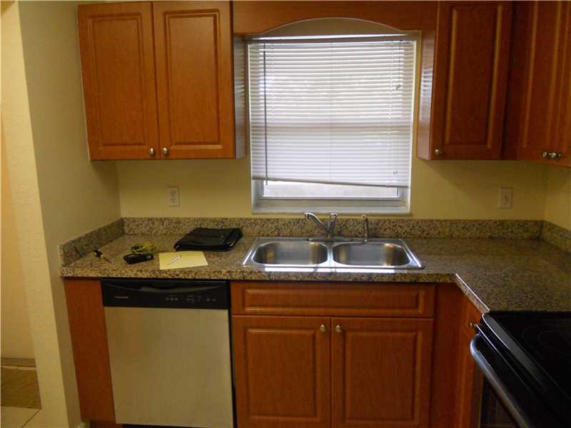 5080 SW 64 AV 303, Davie, FL 33312