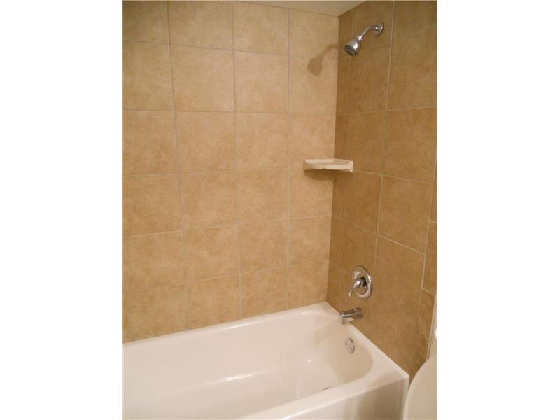 5080 SW 64 AV 303, Davie, FL 33312