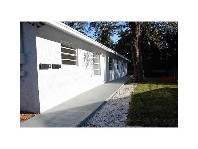 1990 Southwest 9TH ST, Fort Lauderdale, FL 33312