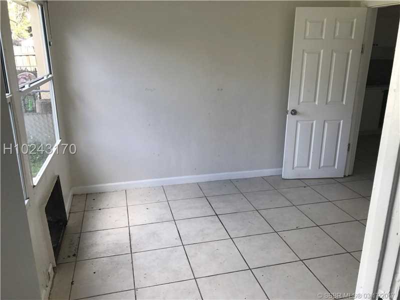 1331 Northwest 58th Ave, Lauderhill, FL 33313
