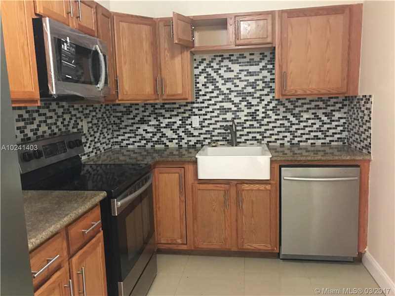 7300 Northwest 17th St, Plantation, FL 33313