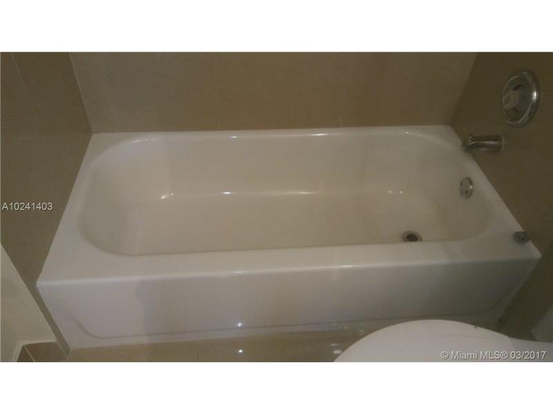 7300 Northwest 17th St, Plantation, FL 33313