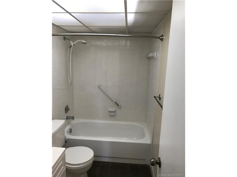1701 Northwest 75th Ave, Plantation, FL 33313
