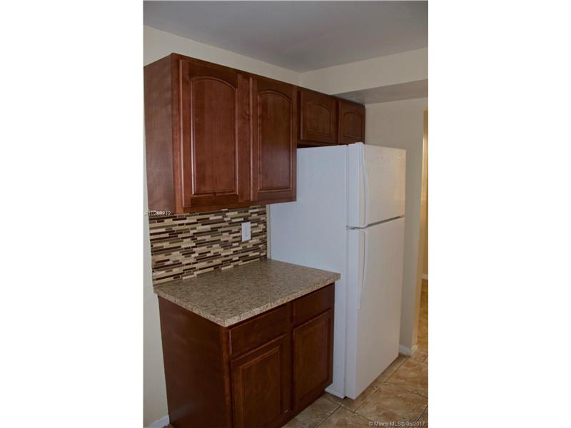 6475 West Oakland Park Blvd, Lauderhill, FL 33313