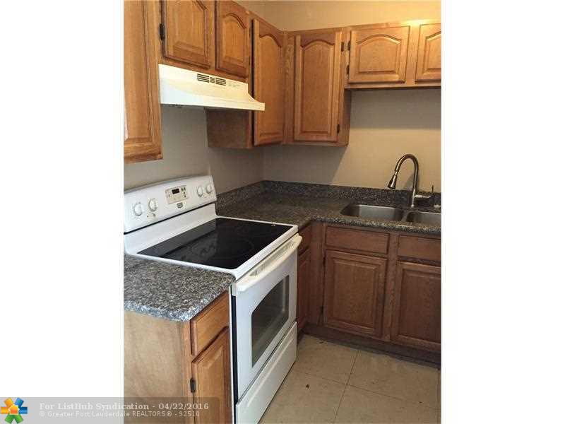 1870 NW 60th Ave 1, Sunrise, FL 33313