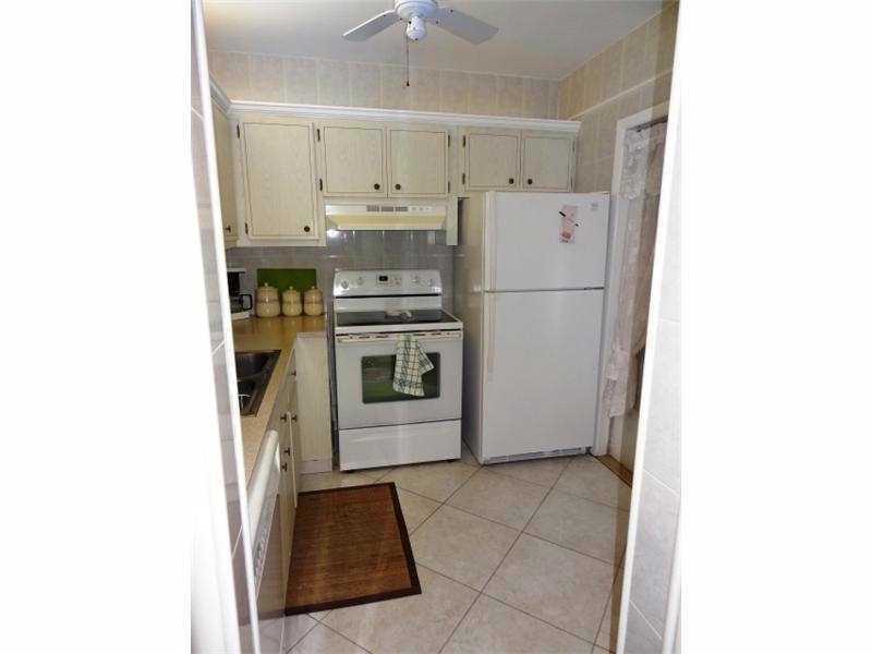 5041 West Oakland Park Blvd, Lauderdale Lakes, FL 33313
