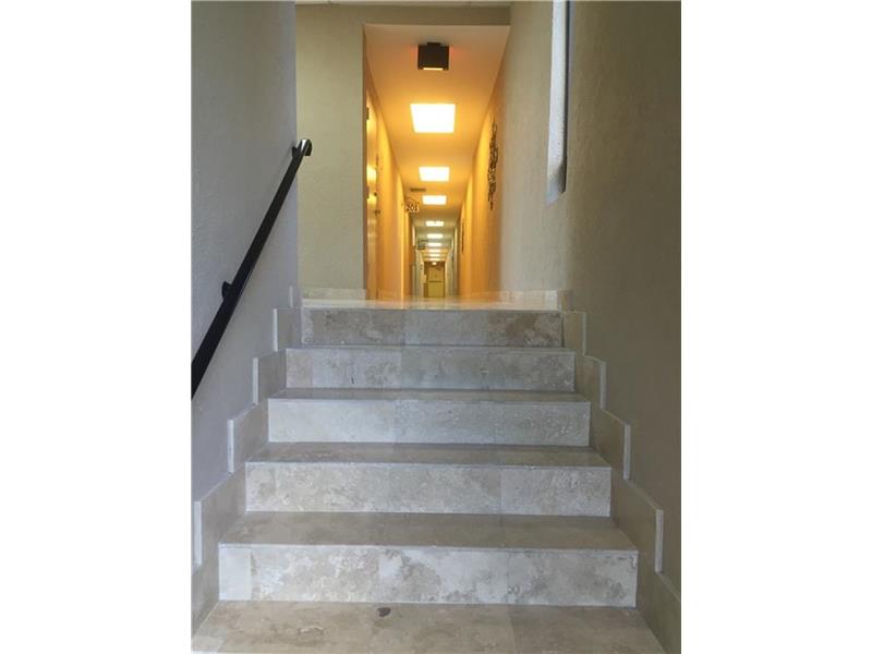 7000 West Oakland Park Blvd #3, Lauderhill, FL 33313