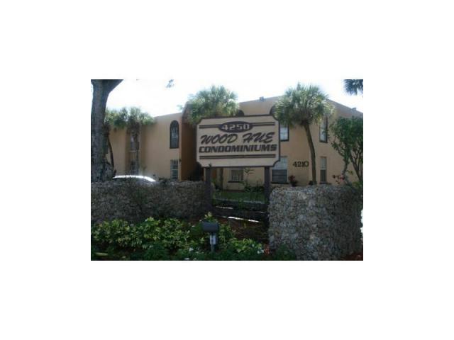 4210 NW 21st Street Unit 121, Lauderhill, FL 33313