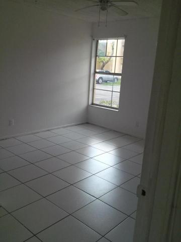 4210 NW 21st Street Unit 121, Lauderhill, FL 33313
