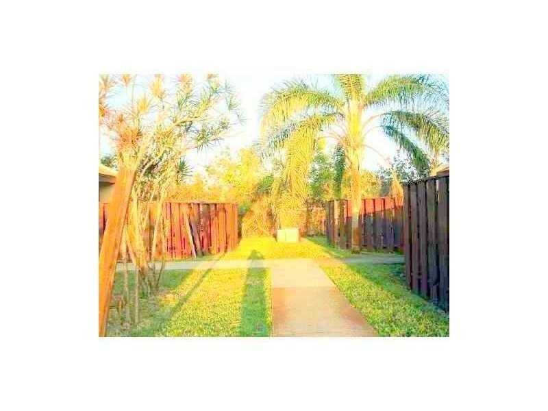 2310 Northwest 52nd Ave, Lauderhill, FL 33313