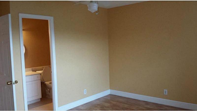 5011 W Oakland Park Blvd # 304, Lauderdale Lakes, FL 33313