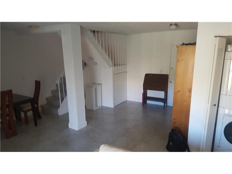 7561 Northwest 16th St, Plantation, FL 33313