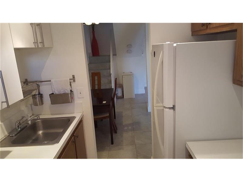 7561 Northwest 16th St, Plantation, FL 33313