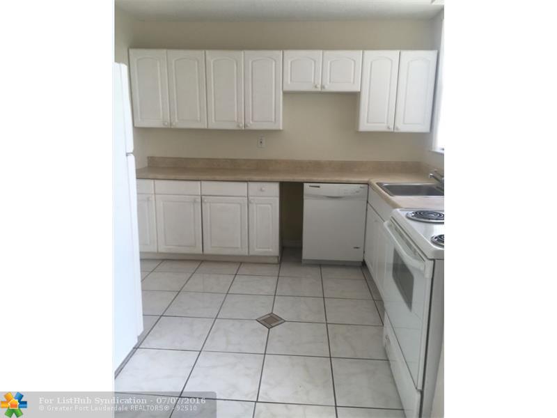 1756 NW 55th Ave 203, Lauderhill, FL 33313