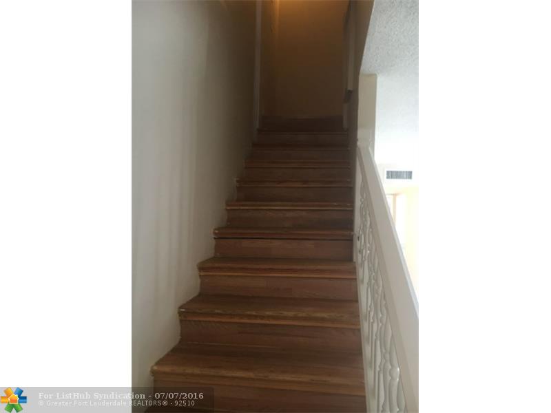 1756 NW 55th Ave 203, Lauderhill, FL 33313