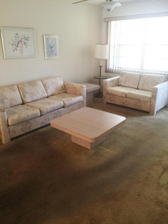 1330 NW 43rd Avenue, Lauderhill, FL 33313