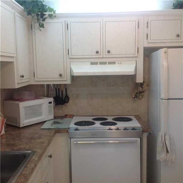 5061 W Oakland Park Blvd # 207, Lauderdale Lakes, FL 33313