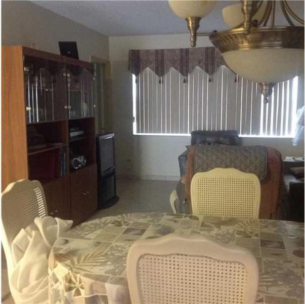 5061 W Oakland Park Blvd # 207, Lauderdale Lakes, FL 33313